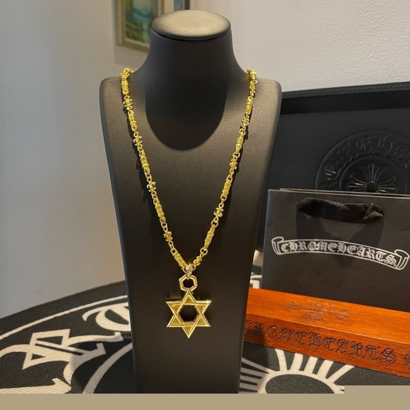 Ch**me He**ts necklaces